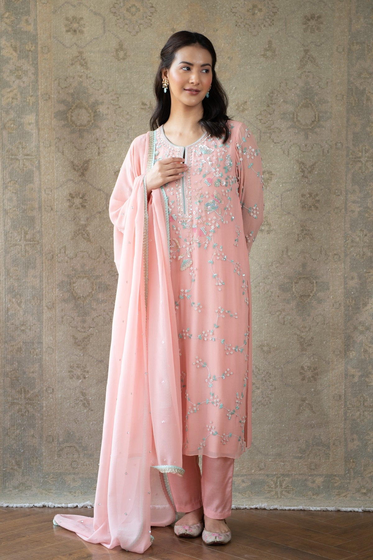 Women Peach-Coloured & Black Ikat Print Straight Kurta