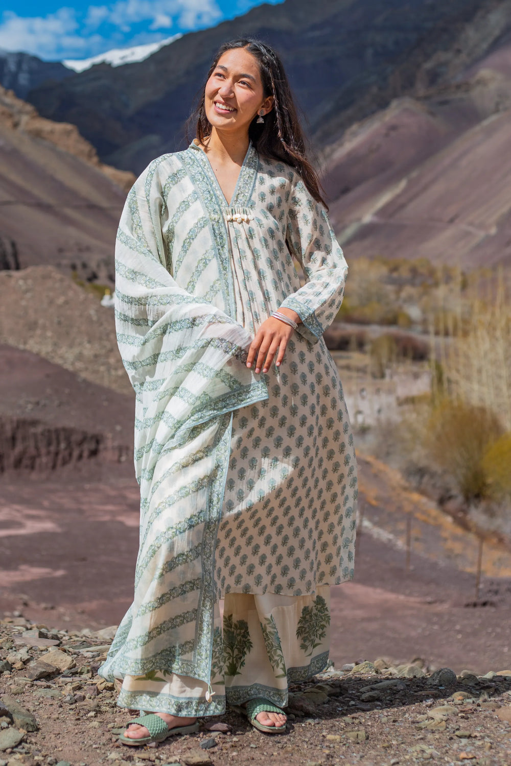 White Dafne Kurta Set