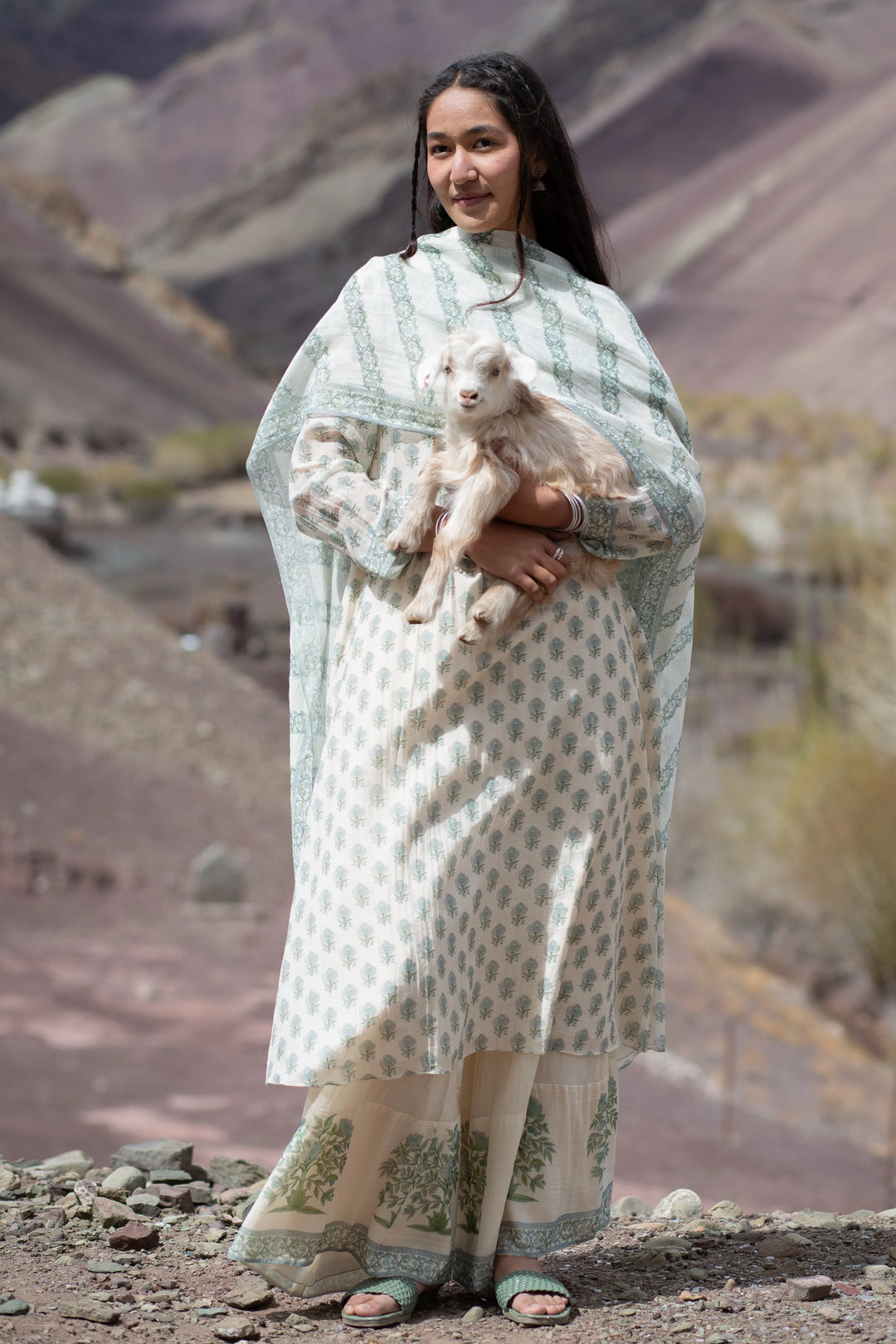 White Dafne Kurta Set