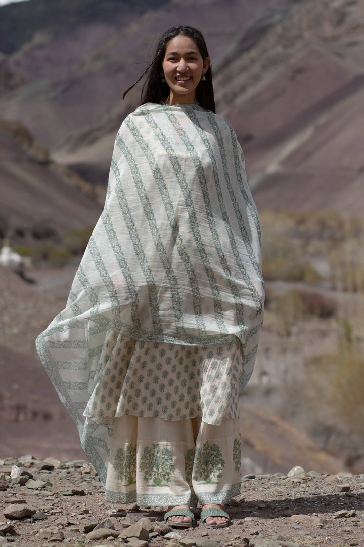 White Dafne Kurta Set