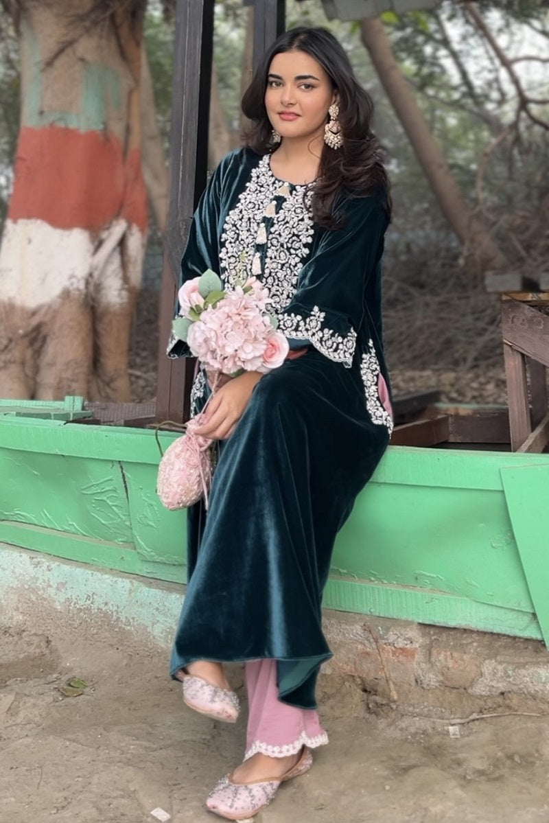 Sakshi Srivastava Dark Green Velvet Rose Kurta and Pants