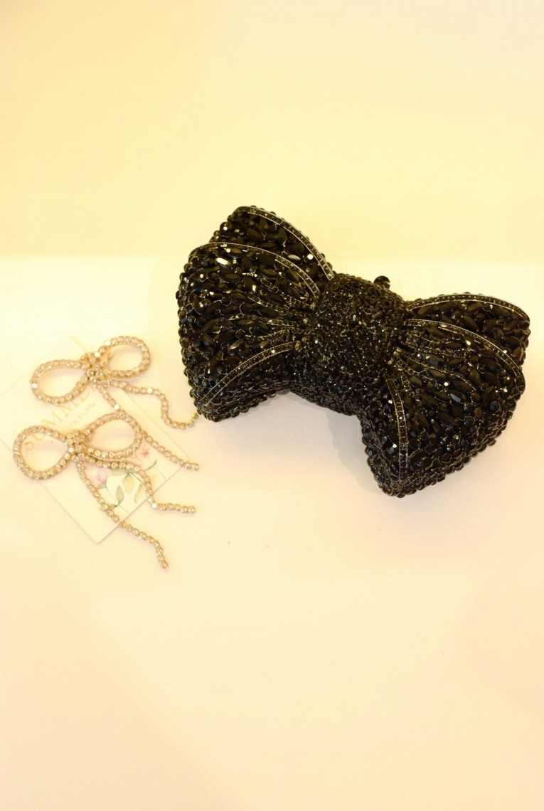 Haruka Classic Clutch