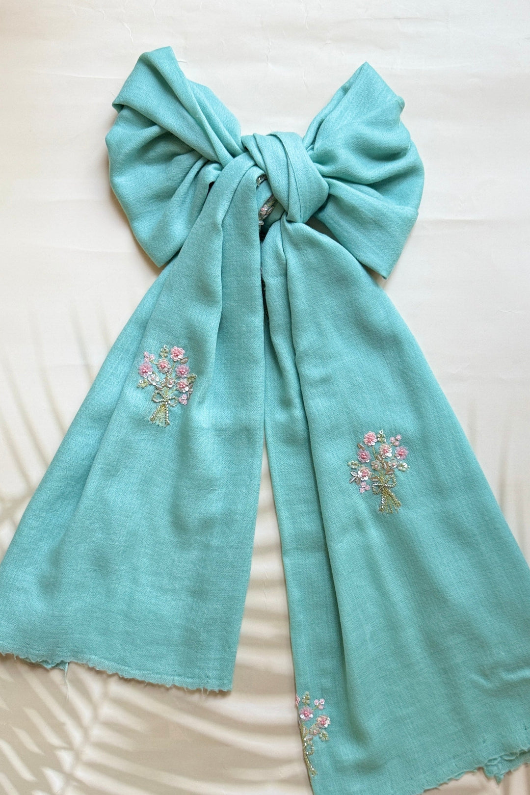 Blue Flower Bouquet Stole
