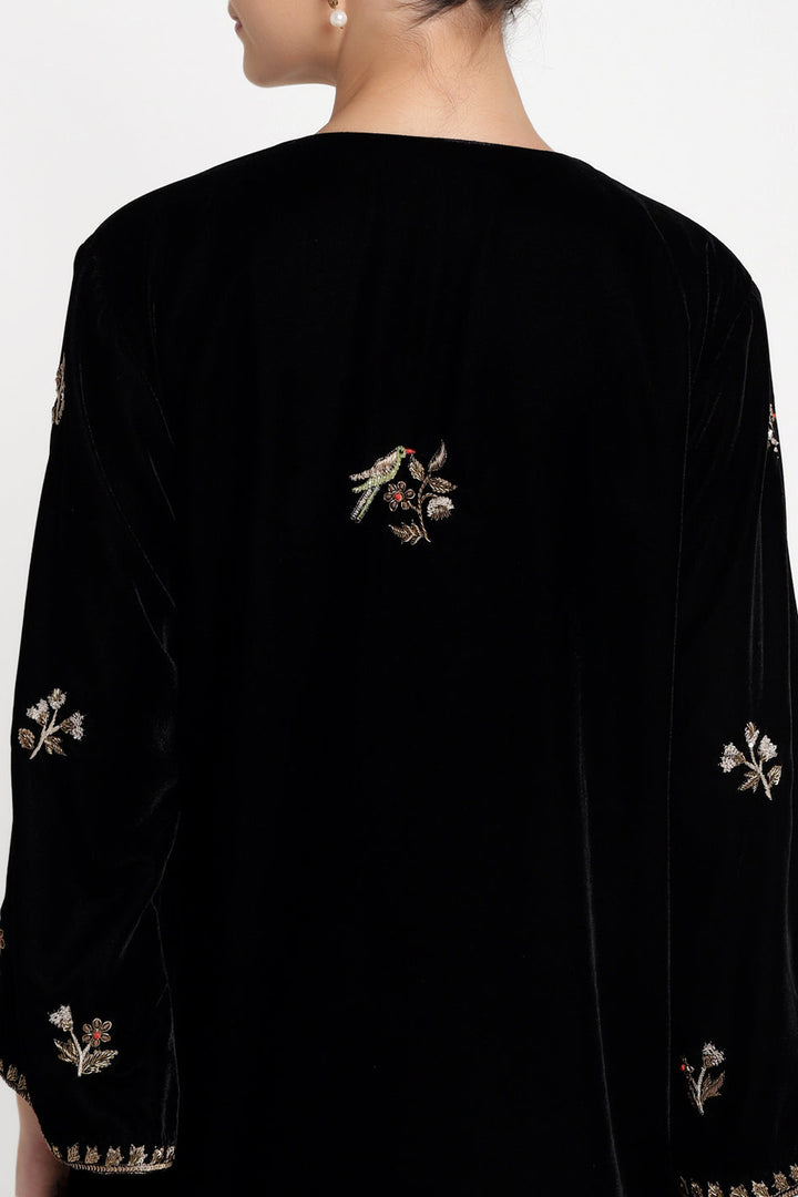 Black Noor-e-Summer Kaftan