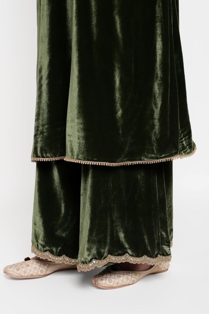 Dark Green Velvet Rose Kurta Set