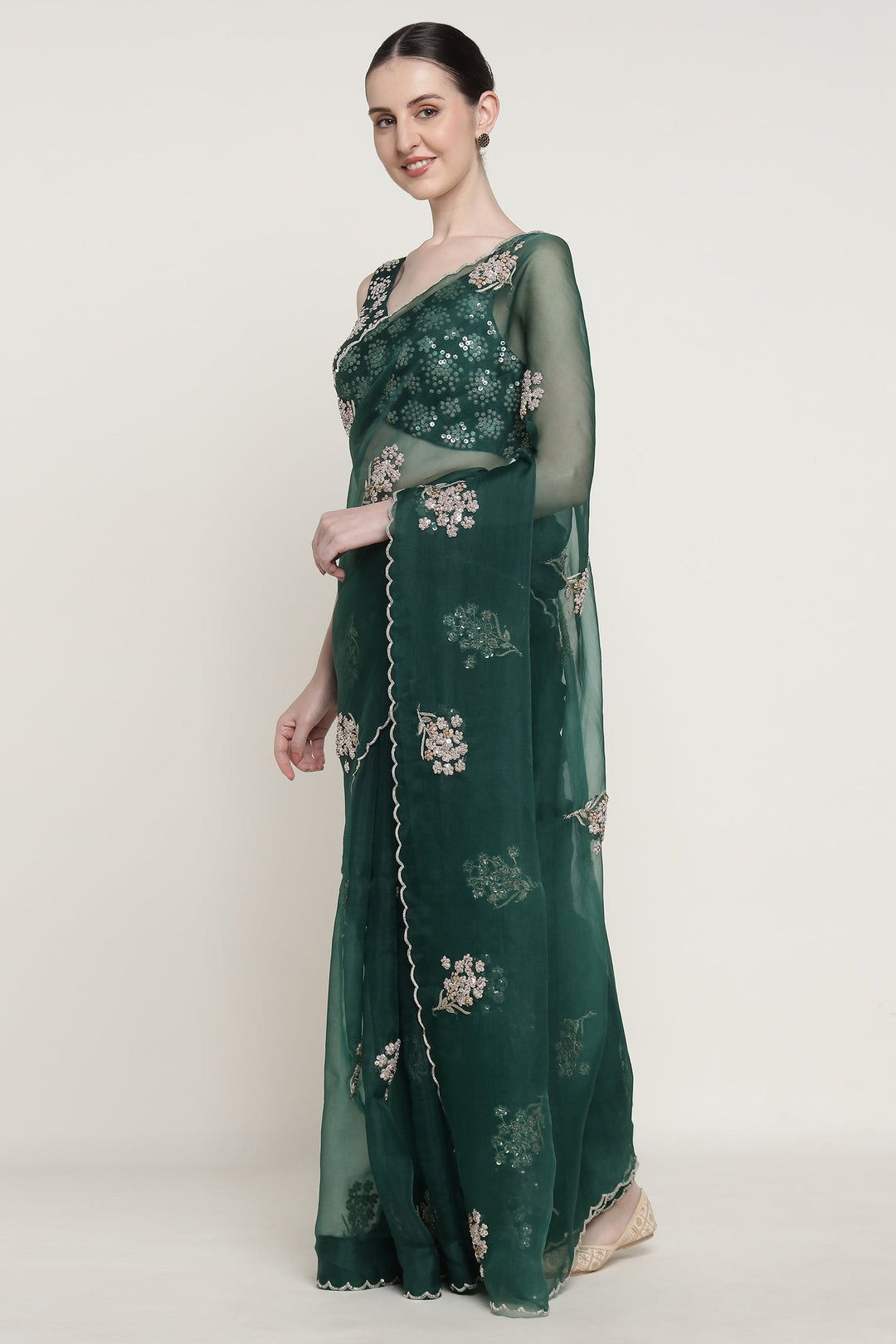 Green Glowing Dandelion Saree