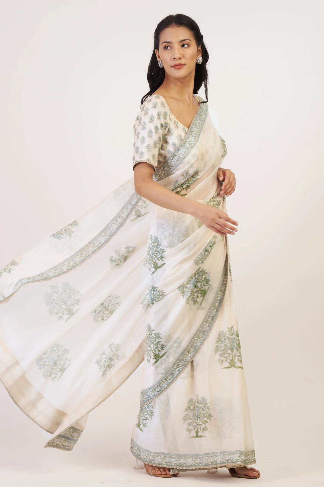 White Ilysia Tree Saree